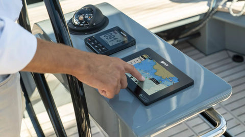 Raymarine Axiom+ 7" MFD Chartplotter