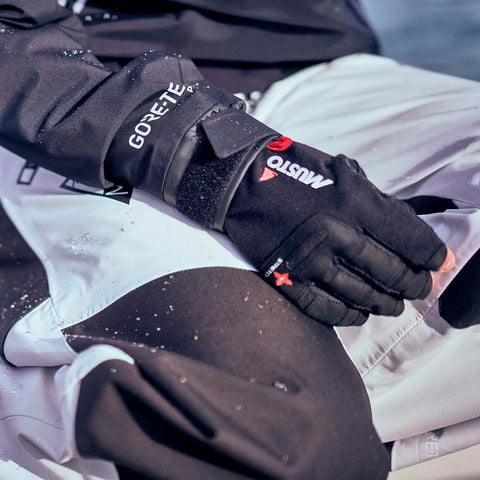 Musto sailing gloves sales